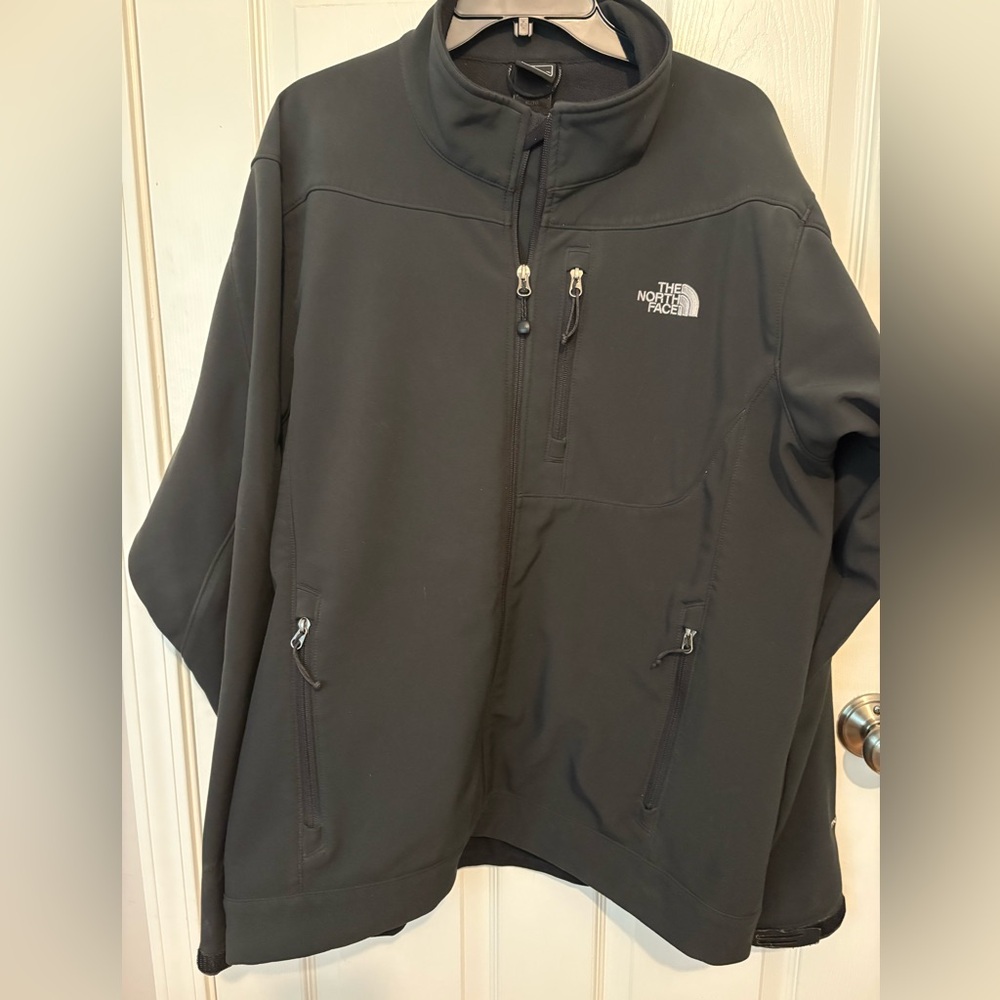 The North Face Men's Black Performance Jacket
